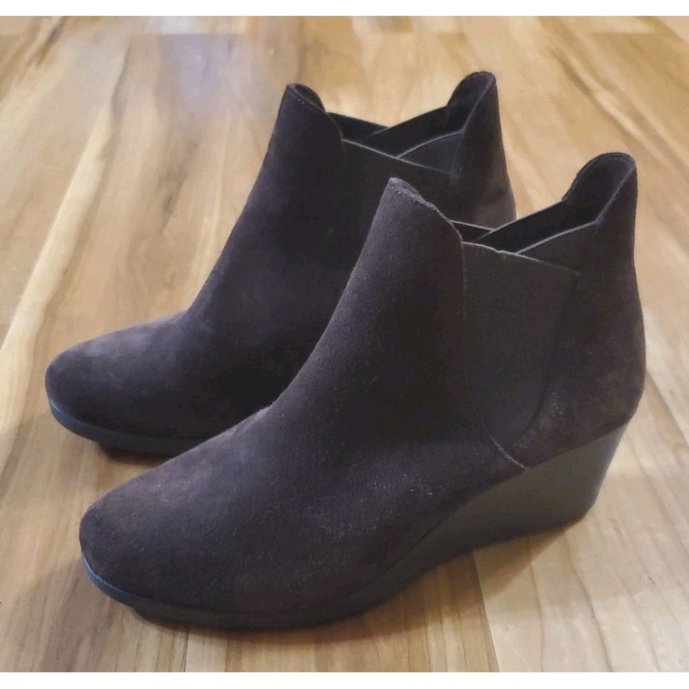 Crocs Leigh Dual Comfort Womens Brown Suede Wedge Ankle Booties Slip On‎ Size 8